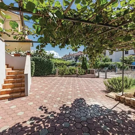 Veda Apartment